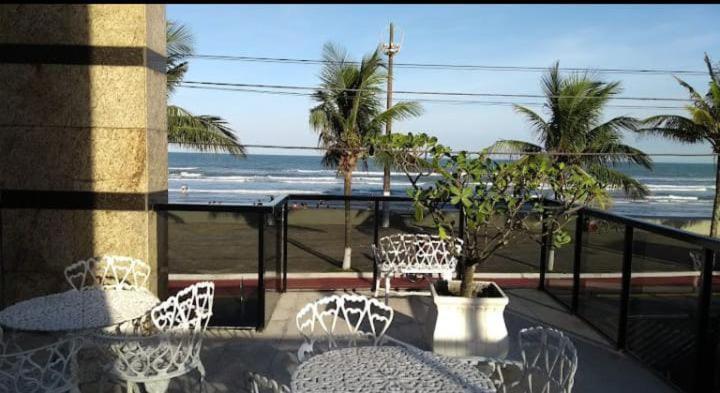Apartamento Pe Na Areia Mongagua Appartamento Esterno foto